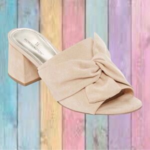 Worthington Nude Beige Tan Freemont Style Twist Bow Chunky Heel Slide Mules